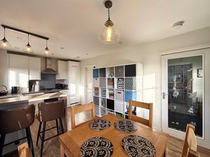 Photo 6- click for photo gallery